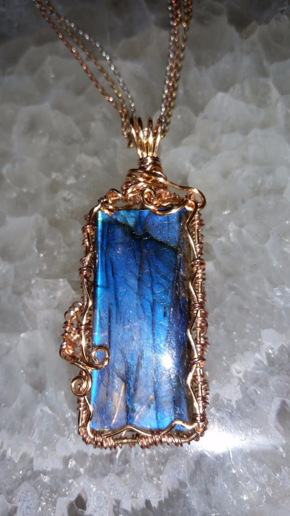 Rectangular Labadorite Pendant in Rose Gold